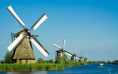 When does a skilled migrant need to leave the Netherlands?